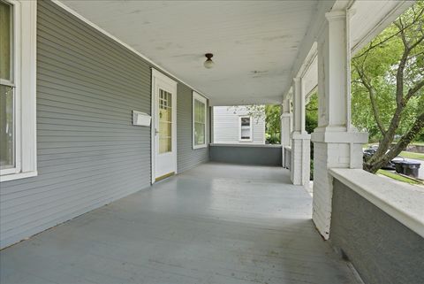 Tiny photo for 104 Fairview Avenue, Bloomington, IL 61701 (MLS # 12691875)