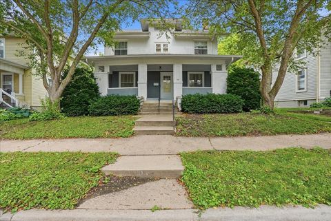 Tiny photo for 104 Fairview Avenue, Bloomington, IL 61701 (MLS # 12691875)
