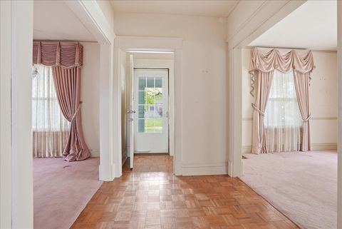 Tiny photo for 104 Fairview Avenue, Bloomington, IL 61701 (MLS # 12691875)