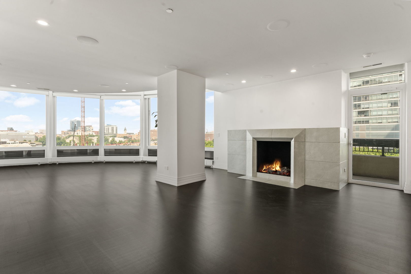 600 N Kingsbury Street 506