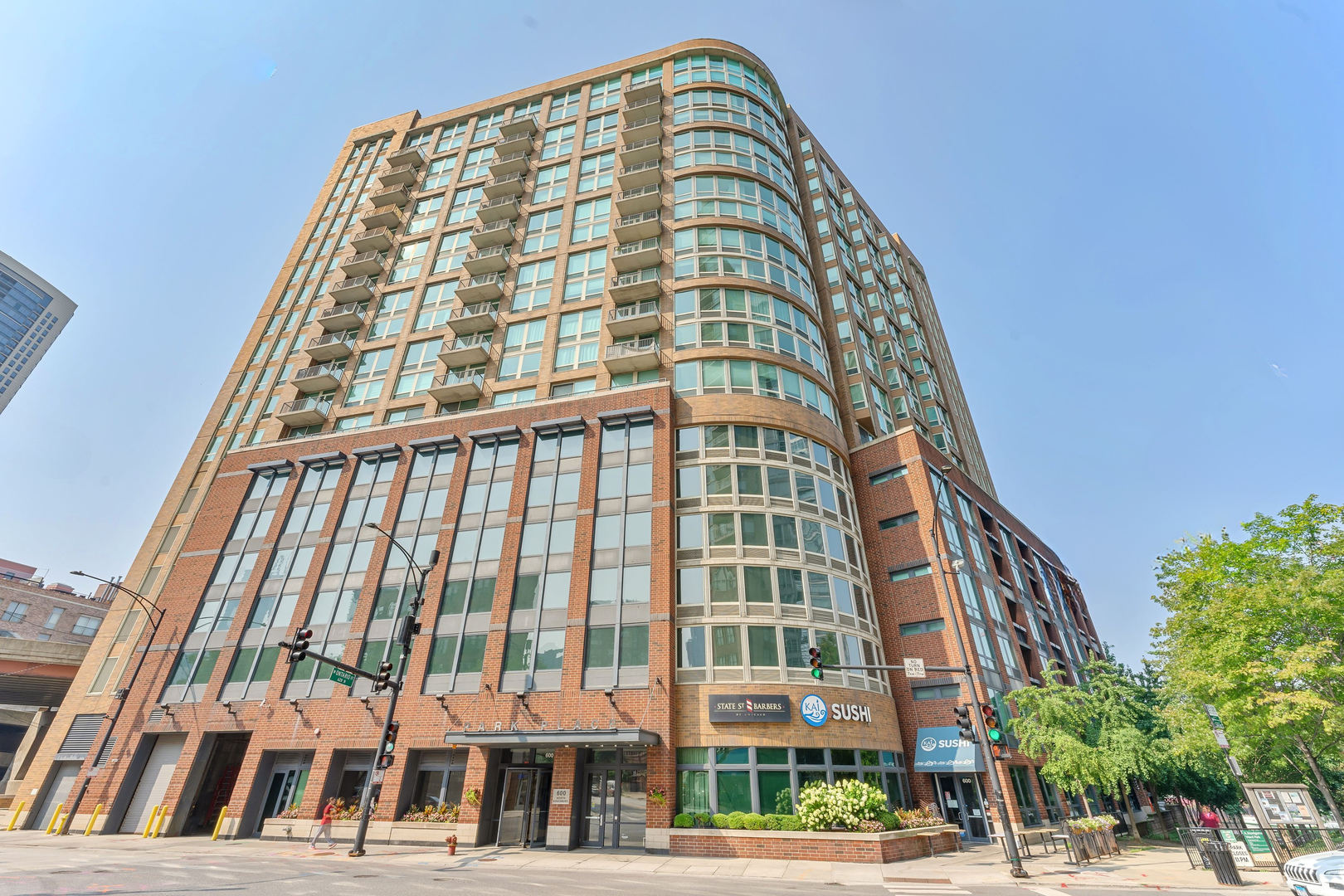 600 N Kingsbury Street 506
