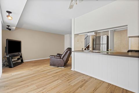 Tiny photo for 2 Cour Masson, Palos Hills, IL 60465 (MLS # 12555220)