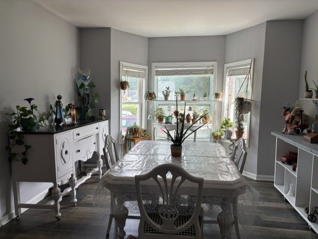 1208 Main Street