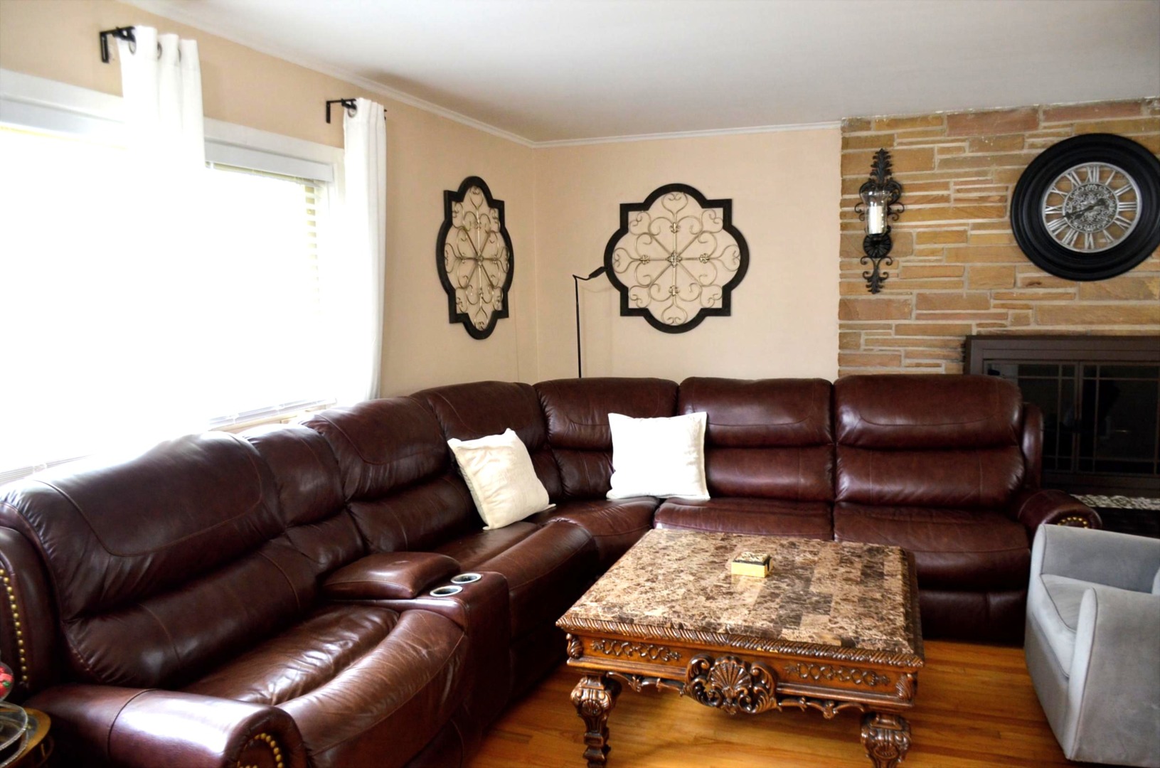 5239 N VIRGINIA Avenue