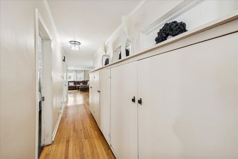 Tiny photo for 5239 N VIRGINIA Avenue, Chicago, IL 60625 (MLS # 12523391)