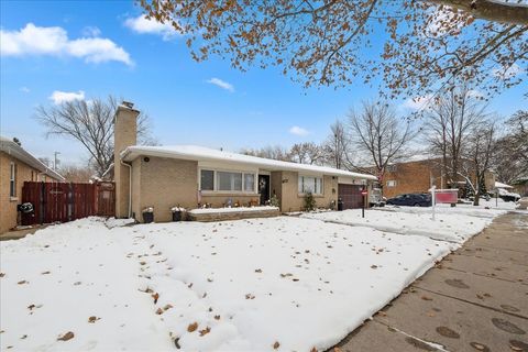 Tiny photo for 5239 N VIRGINIA Avenue, Chicago, IL 60625 (MLS # 12523391)