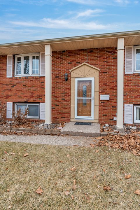 Tiny photo for 4905 50th Street, Moline, IL 61265 (MLS # 12569507)