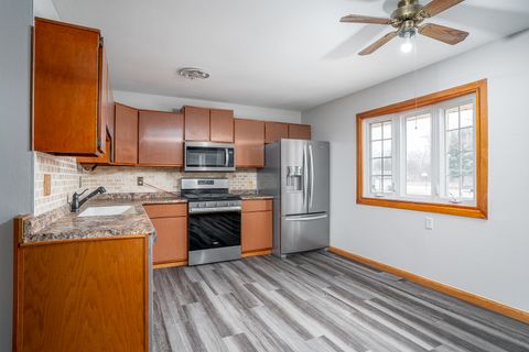 Tiny photo for 4905 50th Street, Moline, IL 61265 (MLS # 12569507)