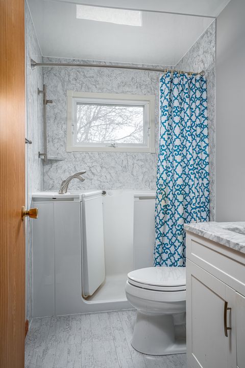 Tiny photo for 4905 50th Street, Moline, IL 61265 (MLS # 12569507)