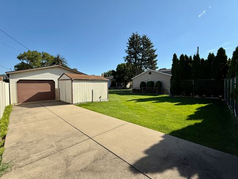 Tiny photo for 7425 W Devon Avenue, Chicago, IL 60631 (MLS # 12464174)