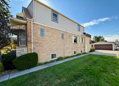 Tiny photo for 7425 W Devon Avenue, Chicago, IL 60631 (MLS # 12464174)