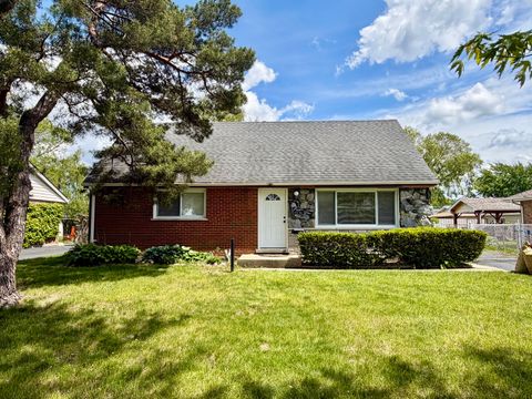 Photo of 8719 Olympic Drive, Bridgeview, IL 60455 (MLS # 12643068)