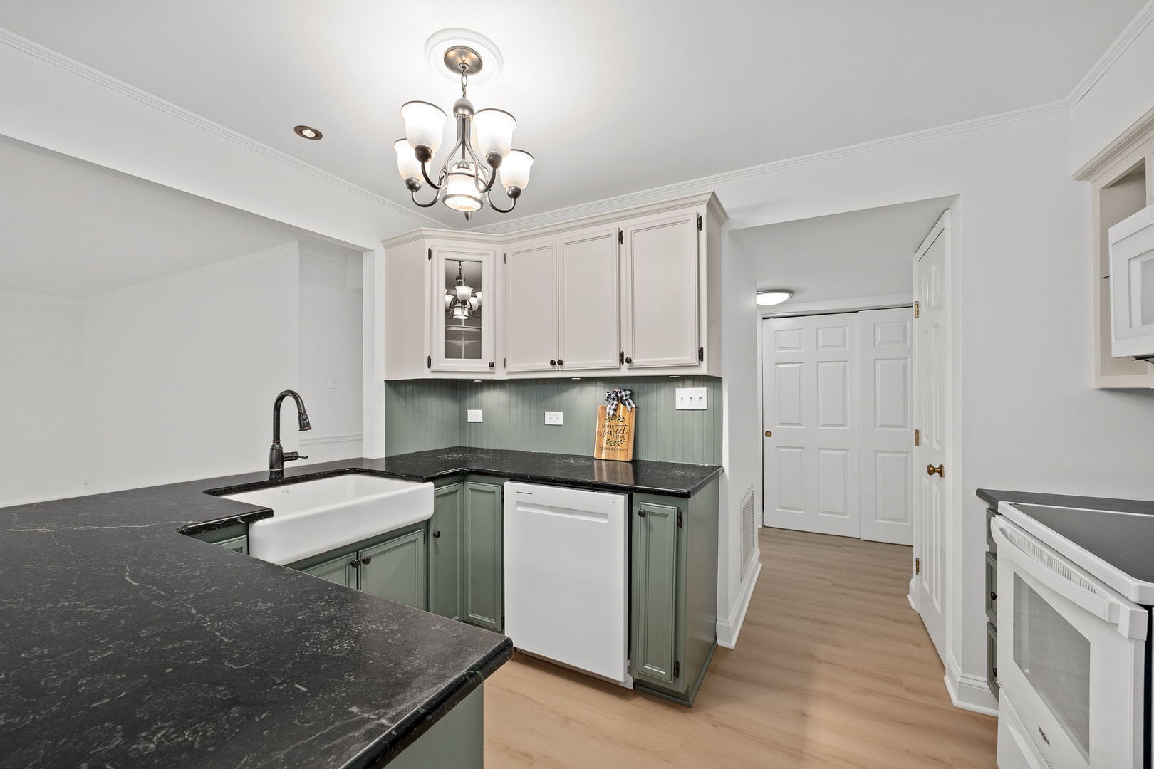 6585 Main Street 201