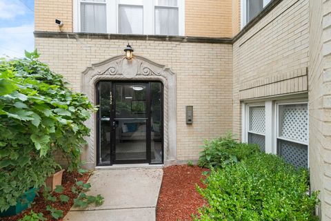 1432 N Maplewood Avenue 304 Chicago IL 60622