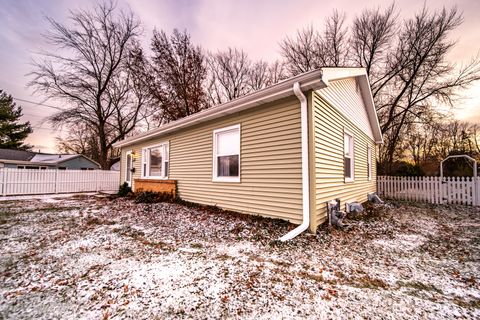 A home in Dixon