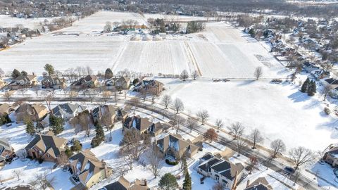 Tiny photo for 364 AVENA Circle, Naperville, IL 60565 (MLS # 12590408)