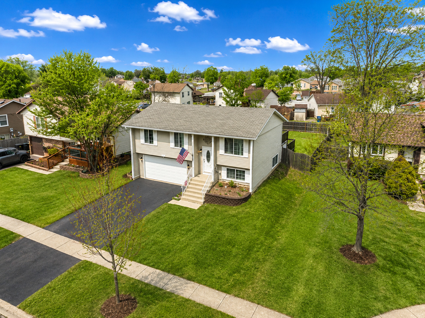 7624 W Juniper Court