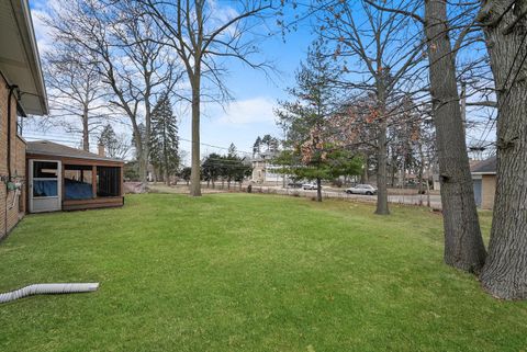 A home in Des Plaines