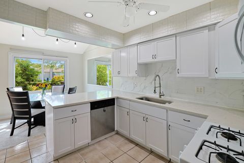 Tiny photo for 365 Juniper Tree Court, Hoffman Estates, IL 60169 (MLS # 12464432)