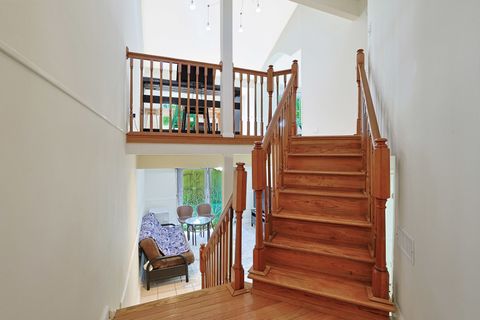 Tiny photo for 365 Juniper Tree Court, Hoffman Estates, IL 60169 (MLS # 12464432)