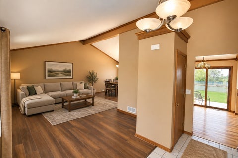 Tiny photo for 2212 SUSANNA Way, Crest Hill, IL 60403 (MLS # 12750091)