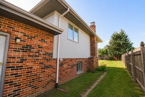 Tiny photo for 2212 SUSANNA Way, Crest Hill, IL 60403 (MLS # 12750091)