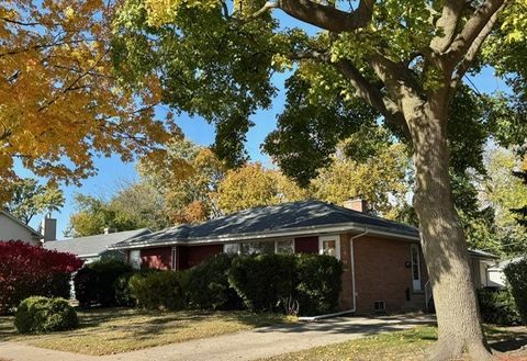 714 E Thacker Street Des Plaines IL 60016