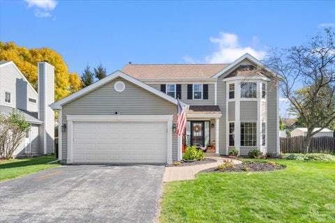 Tiny photo for 926 E Stone Creek Circle, Crystal Lake, IL 60014 (MLS # 12785305)