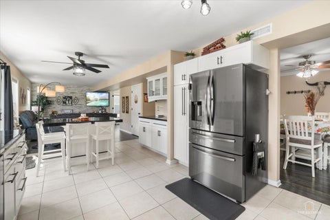 Tiny photo for 926 E Stone Creek Circle, Crystal Lake, IL 60014 (MLS # 12785305)