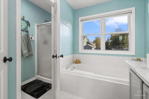 Tiny photo for 926 E Stone Creek Circle, Crystal Lake, IL 60014 (MLS # 12785305)