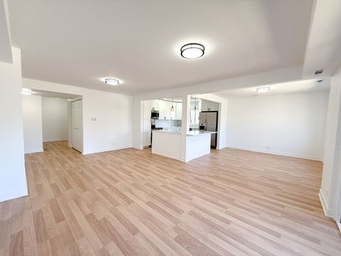 Tiny photo for 207 Uteg Street #302, Crystal Lake, IL 60014 (MLS # 12588520)