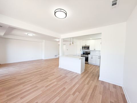 Tiny photo for 207 Uteg Street #302, Crystal Lake, IL 60014 (MLS # 12588520)