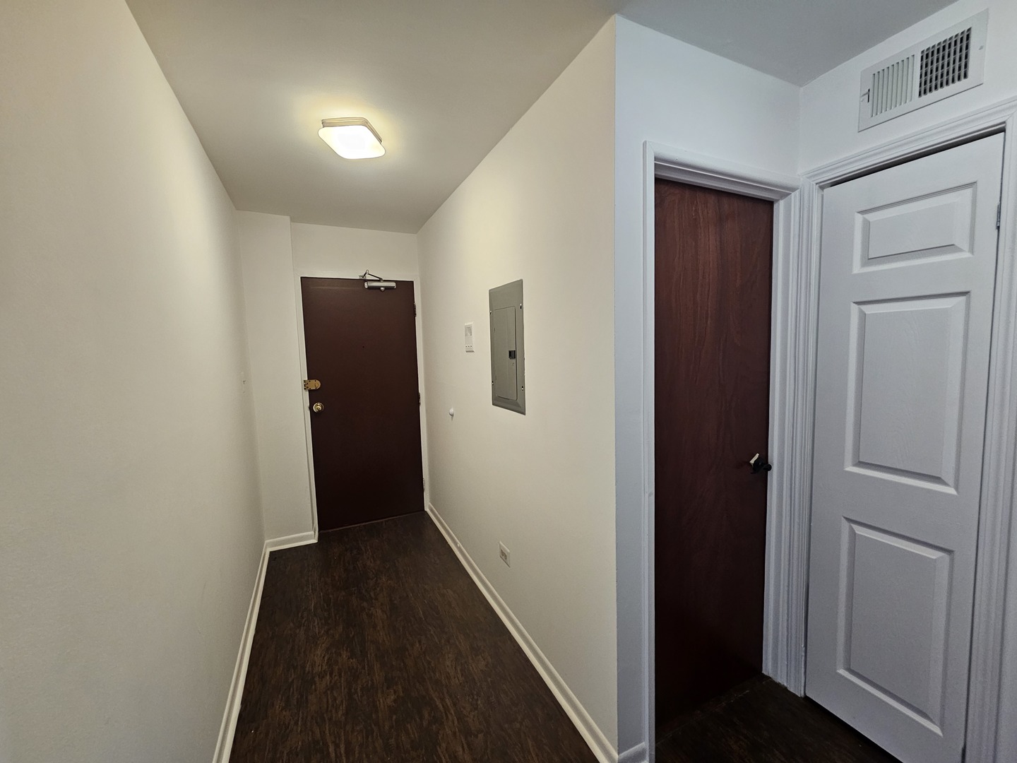 2250 N Lincoln Avenue 501