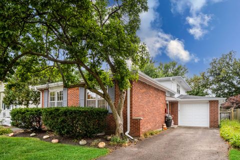 Photo of 1823 Milton Avenue, Northbrook, IL 60062 (MLS # 12466813)