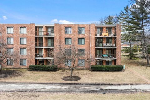 Tiny photo for 1405 E Central Road #222C, Arlington Heights, IL 60005 (MLS # 12579191)