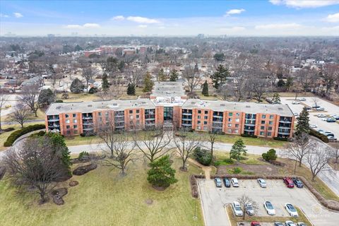 Tiny photo for 1405 E Central Road #222C, Arlington Heights, IL 60005 (MLS # 12579191)