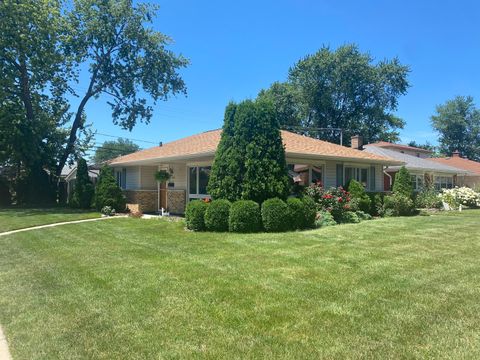 Tiny photo for 9966 S California Avenue, Evergreen Park, IL 60805 (MLS # 12595848)
