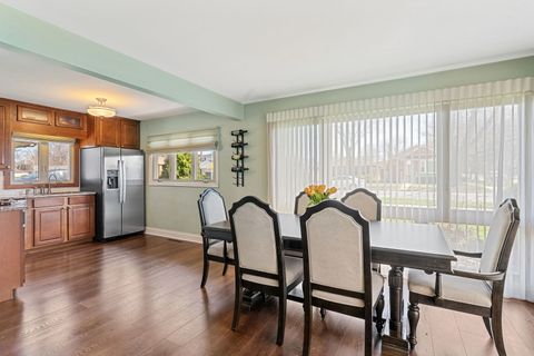 Tiny photo for 9966 S California Avenue, Evergreen Park, IL 60805 (MLS # 12595848)