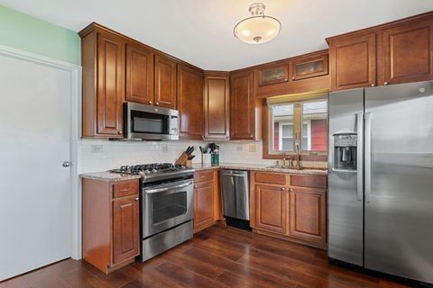 Tiny photo for 9966 S California Avenue, Evergreen Park, IL 60805 (MLS # 12595848)