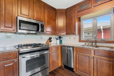 Tiny photo for 9966 S California Avenue, Evergreen Park, IL 60805 (MLS # 12595848)