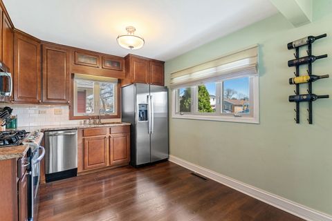 Tiny photo for 9966 S California Avenue, Evergreen Park, IL 60805 (MLS # 12595848)