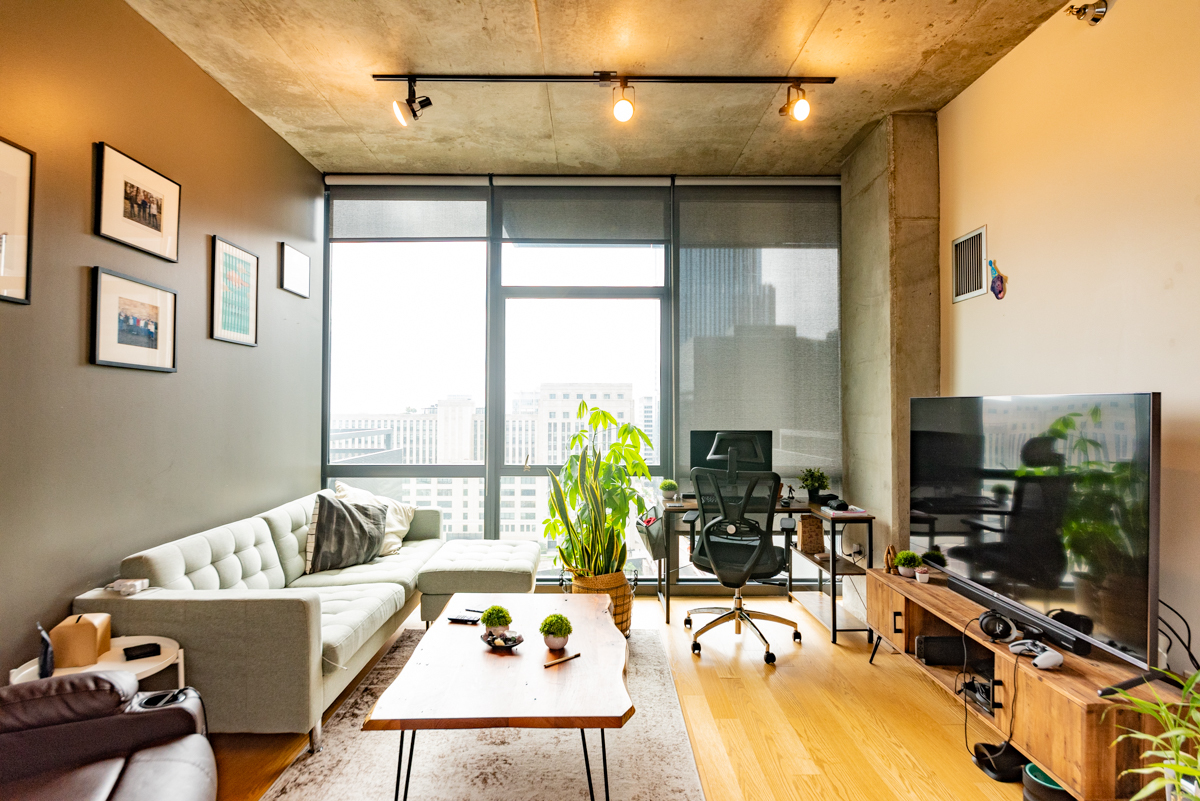 235 W Van Buren Street 2113