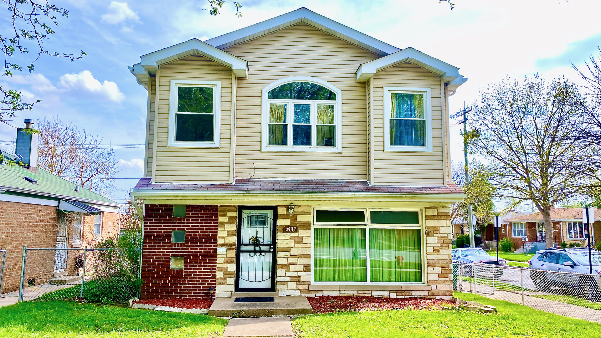 1633 E 93rd Street