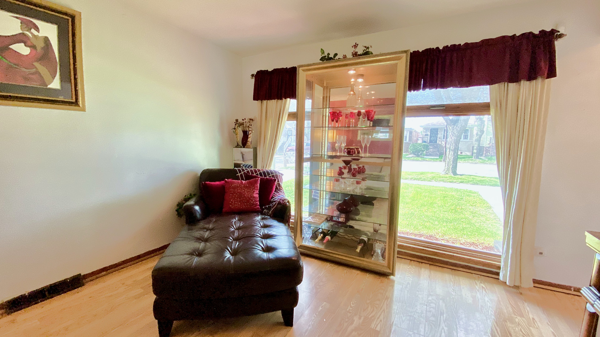 1633 E 93rd Street