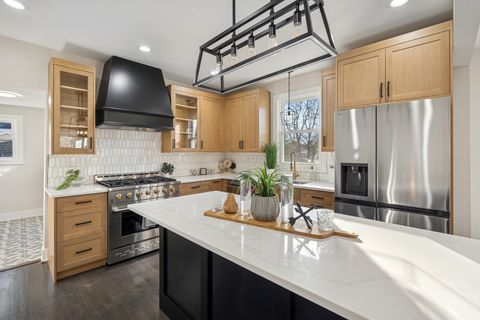 Tiny photo for 929 Prairie Avenue, Park Ridge, IL 60068 (MLS # 12567838)