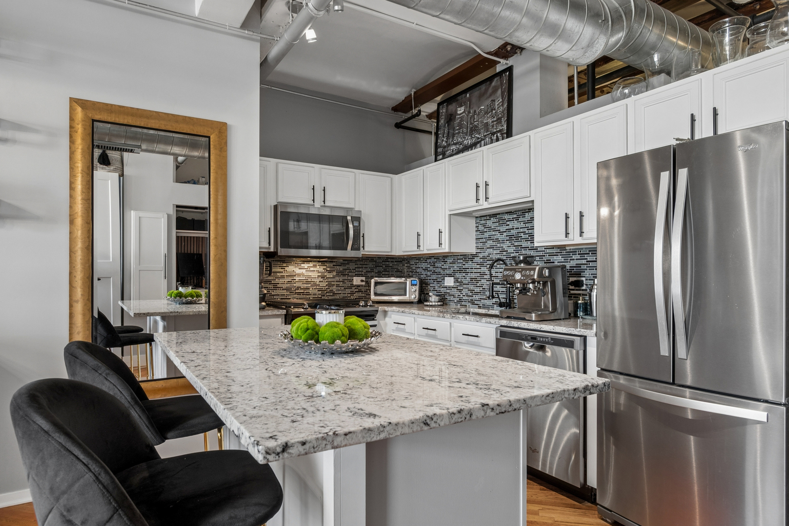 500 S Clinton Street 641