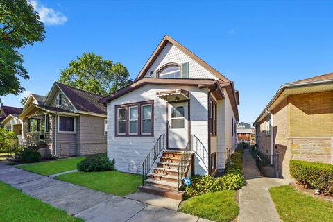 Tiny photo for 1222 Cuyler Avenue, Berwyn, IL 60402 (MLS # 12487597)