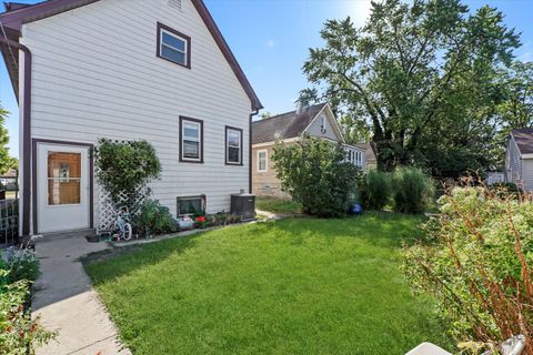 Tiny photo for 1222 Cuyler Avenue, Berwyn, IL 60402 (MLS # 12487597)