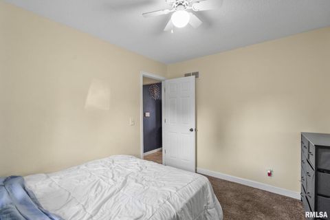 Tiny photo for 4036 HILLANDALE Road, Davenport, IA 52806 (MLS # QC4269417)