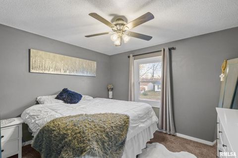 Tiny photo for 4036 HILLANDALE Road, Davenport, IA 52806 (MLS # QC4269417)